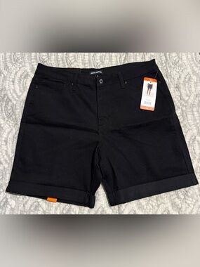 DKNY 10” Shorts